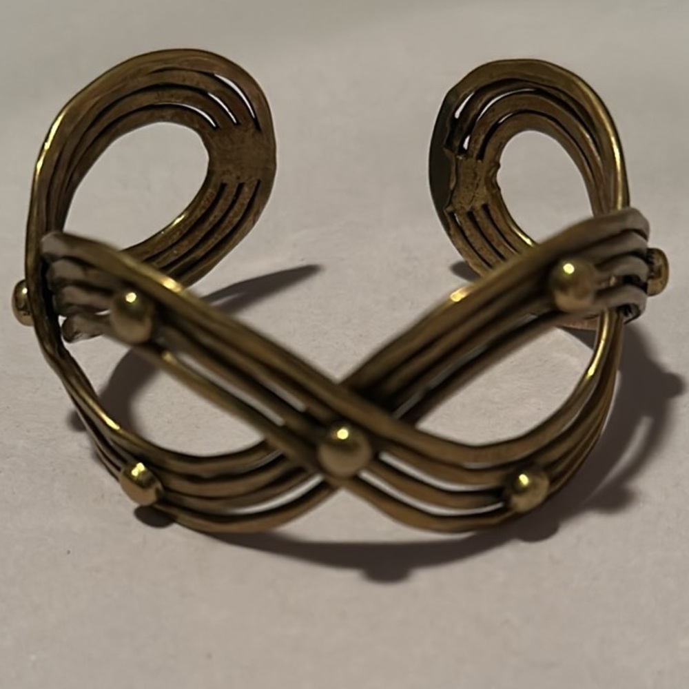🌺 Brass Lace Tribal Bracelet - Picture 3 of 8